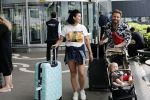 Schiphol 2 augustus 2019
Roxeanne Hazes op schiphol met partner Erik Zwennes en hun zoon Fender