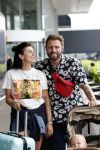 Schiphol 2 augustus 2019
Roxeanne Hazes op schiphol met partner Erik Zwennes en hun zoon Fender