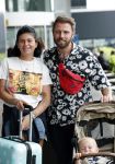 Schiphol 2 augustus 2019
Roxeanne Hazes op schiphol met partner Erik Zwennes en hun zoon Fender