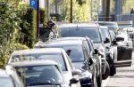 Amsterdam 23 augustus 2019
Ruud de Wild arriveert op zijn motor bij het huis van Olcay Gulsen . Daarna gaan ze met Olcay haar auto naar een fietsenwinkel.