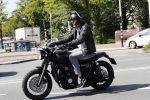 Amsterdam 23 augustus 2019
Ruud de Wild arriveert op zijn motor bij het huis van Olcay Gulsen . Daarna gaan ze met Olcay haar auto naar een fietsenwinkel.