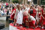 Amsterdam 3 augustus 2019
Gaypride in de grachten van Amsterdam.
Selwyn Senatori met zijn vrouw