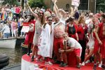 Amsterdam 3 augustus 2019
Gaypride in de grachten van Amsterdam.
Selwyn Senatori met zijn vrouw