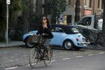 Amsterdam 31 augustus 2019
Susan Visser op de fiets in Amsterdam zuid.
