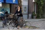 Amsterdam 31 augustus 2019
Susan Visser op de fiets in Amsterdam zuid.