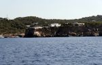 Ibiza  18 augustus 2019
De villa / huis van Wesley Sneijder en Yolanthe Cabau vanaf zee gezien.