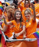 Amsterdam 3 augustus 2019
Gaypride in de grachten van Amsterdam.
Yvonne v Gennip en Marianne Timmer
