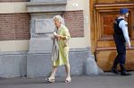 Den Haag 22 augustus 2019
Afscheidsdienst voor prinses Christina op paleis Noordeinde en de koninklijke stallen.
Aanwezig haar Kinderen Bernardo, Nicolas en Juliana alsmede prinses Beatrix prinses Irene prinses Margriet mr Pieter v Vollenhoven Koning Willem Alexander koningin Maxima prinses Mabel prins Constantijn Prinses laurentien en hun kinderen Leonore Claus Casimir Eloise   Prins Carlos  prinses Annemarie prinses Viktoria  Prins Jaime Prinses Carolina met man Albert Brenninkmeijer prinses Margarita met man Tjalling ten cate Prins floris en Prinses Aimee Prins Maurits en Prinses Marilene Prins Pieter Christiaan en Prins Bernhard jr. mevr v Loon de la Bouchere