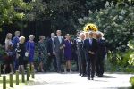 Den Haag 22 augustus 2019
Afscheidsdienst voor prinses Christina op paleis Noordeinde en de koninklijke stallen.
Aanwezig haar Kinderen Bernardo, Nicolas en Juliana alsmede prinses Beatrix prinses Irene prinses Margriet mr Pieter v Vollenhoven Koning Willem Alexander koningin Maxima prinses Mabel prins Constantijn Prinses laurentien en hun kinderen Leonore Claus Casimir Eloise   Prins Carlos  prinses Annemarie prinses Viktoria  Prins Jaime Prinses Carolina met man Albert Brenninkmeijer prinses Margarita met man Tjalling ten cate Prins floris en Prinses Aimee Prins Maurits en Prinses Marilene Prins Pieter Christiaan en Prins Bernhard jr.