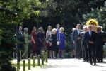 Den Haag 22 augustus 2019
Afscheidsdienst voor prinses Christina op paleis Noordeinde en de koninklijke stallen.
Aanwezig haar Kinderen Bernardo, Nicolas en Juliana alsmede prinses Beatrix prinses Irene prinses Margriet mr Pieter v Vollenhoven Koning Willem Alexander koningin Maxima prinses Mabel prins Constantijn Prinses laurentien en hun kinderen Leonore Claus Casimir Eloise   Prins Carlos  prinses Annemarie prinses Viktoria  Prins Jaime Prinses Carolina met man Albert Brenninkmeijer prinses Margarita met man Tjalling ten cate Prins floris en Prinses Aimee Prins Maurits en Prinses Marilene Prins Pieter Christiaan en Prins Bernhard jr.