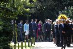 Den Haag 22 augustus 2019
Afscheidsdienst voor prinses Christina op paleis Noordeinde en de koninklijke stallen.
Aanwezig haar Kinderen Bernardo, Nicolas en Juliana alsmede prinses Beatrix prinses Irene prinses Margriet mr Pieter v Vollenhoven Koning Willem Alexander koningin Maxima prinses Mabel prins Constantijn Prinses laurentien en hun kinderen Leonore Claus Casimir Eloise   Prins Carlos  prinses Annemarie prinses Viktoria  Prins Jaime Prinses Carolina met man Albert Brenninkmeijer prinses Margarita met man Tjalling ten cate Prins floris en Prinses Aimee Prins Maurits en Prinses Marilene Prins Pieter Christiaan en Prins Bernhard jr.