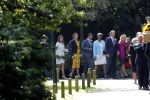 Den Haag 22 augustus 2019
Afscheidsdienst voor prinses Christina op paleis Noordeinde en de koninklijke stallen.
Aanwezig haar Kinderen Bernardo, Nicolas en Juliana alsmede prinses Beatrix prinses Irene prinses Margriet mr Pieter v Vollenhoven Koning Willem Alexander koningin Maxima prinses Mabel prins Constantijn Prinses laurentien en hun kinderen Leonore Claus Casimir Eloise   Prins Carlos  prinses Annemarie prinses Viktoria  Prins Jaime Prinses Carolina met man Albert Brenninkmeijer prinses Margarita met man Tjalling ten cate Prins floris en Prinses Aimee Prins Maurits en Prinses Marilene Prins Pieter Christiaan en Prins Bernhard jr.