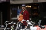 Amsterdam 22 augustus 2020
Arie Boomsma met zijn baby op zijn borst.