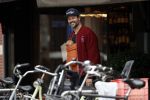 Amsterdam 22 augustus 2020
Arie Boomsma met zijn baby op zijn borst.