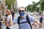 Amsterdam 20 augustus 2020
Arjen Lubach in zijn pop u store ivm met zijn  nieuwe boek stoorzender