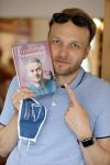 Amsterdam 20 augustus 2020
Arjen Lubach in zijn pop u store ivm met zijn  nieuwe boek stoorzender