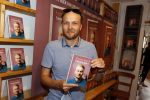 Amsterdam 20 augustus 2020
Arjen Lubach in zijn pop u store ivm met zijn  nieuwe boek stoorzender