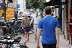 Amsterdam 20 augustus 2020
Bastiaan v Schaik met zijn nieuwe vriend op de pc hooftstraat