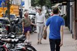 Amsterdam 20 augustus 2020
Bastiaan v Schaik met zijn nieuwe vriend op de pc hooftstraat