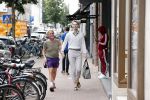 Amsterdam 20 augustus 2020
Bastiaan v Schaik met zijn nieuwe vriend op de pc hooftstraat
