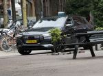 Amsterdam 20 augustus 2020
Bastiaan v Schaik met zijn nieuwe vriend op de pc hooftstraat