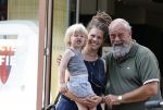 Amsterdam 16 augustus 2020
Bert Simhoffer met zijn vrouw en jongste zoon op de pc hooftstraat