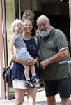 Amsterdam 16 augustus 2020
Bert Simhoffer met zijn vrouw en jongste zoon op de pc hooftstraat