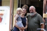 Amsterdam 16 augustus 2020
Bert Simhoffer met zijn vrouw en jongste zoon op de pc hooftstraat