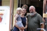 Amsterdam 16 augustus 2020
Bert Simhoffer met zijn vrouw en jongste zoon op de pc hooftstraat
