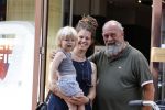 Amsterdam 16 augustus 2020
Bert Simhoffer met zijn vrouw en jongste zoon op de pc hooftstraat