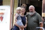 Amsterdam 16 augustus 2020
Bert Simhoffer met zijn vrouw en jongste zoon op de pc hooftstraat
