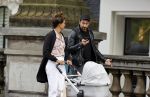 Amsterdam 4 september 2020
Dotan wandelend met een vriendin en haar baby