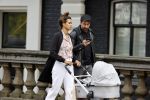 Amsterdam 4 september 2020
Dotan wandelend met een vriendin en haar baby
