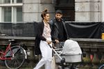 Amsterdam 4 september 2020
Dotan wandelend met een vriendin en haar baby