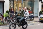 Amsterdam 12 september 2020
Dave en Dries Roelvink samen op electrische Knaap fiets