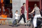 Amsterdam 14 september 2020
Dusan tadic met kinderen en vrouw op straat in Amsterdam