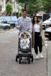 Amsterdam 9 september 2020
Edson Alvarez met vriendin en dochter in Amsterdam zuid