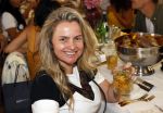 Amsterdam 14 september 2020
Presentatie frisdrank en reep van Fajah Lourens die bij alle jumbo supermarkten verkocht gaat worden .
Fatima Moreiro de Melo