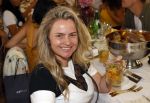 Amsterdam 14 september 2020
Presentatie frisdrank en reep van Fajah Lourens die bij alle jumbo supermarkten verkocht gaat worden .
Fatima Moreiro de Melo