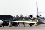 Schiphol Oost 17 september 2020
Gigi Ravelli en haar kind vliegen vanaf schiphol oost met een prive vliegtuig naar een buitenlandse bestemming. Ook vriendinnen en hun kinderen vliegen mee.