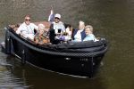 Amsterdam 17 september 2020
Ton en Hannie Veerkamp met hun zoon en vrienden aan het varen in de grachten van Amsterdam. Ze hebben een Maxima sloep