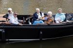 Amsterdam 17 september 2020
Ton en Hannie Veerkamp met hun zoon en vrienden aan het varen in de grachten van Amsterdam. Ze hebben een Maxima sloep