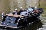 Amsterdam 17 september 2020
Ton en Hannie Veerkamp met hun zoon en vrienden aan het varen in de grachten van Amsterdam. Ze hebben een Maxima sloep