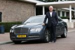 Amsterdam 27 augustus 2020
Harry Mens met zijn Bentley Flying Spur . De auto heeft een top snelheid van 320 km/per uur