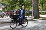 Amsterdam 12 september 2020
Huub Stapel op de fiets in Amsterdam zuid