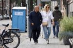 Amsterdam 22 augustus 2020
Jaap v Zweden met zijn vrouw Aaltje op straat in Amsterdam zuid