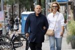 Amsterdam 22 augustus 2020
Jaap v Zweden met zijn vrouw Aaltje op straat in Amsterdam zuid