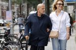 Amsterdam 22 augustus 2020
Jaap v Zweden met zijn vrouw Aaltje op straat in Amsterdam zuid