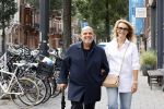 Amsterdam 22 augustus 2020
Jaap v Zweden met zijn vrouw Aaltje op straat in Amsterdam zuid