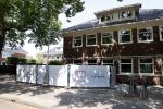 Amsterdam 16 augustus 2020
Piet Boon gaat Jeroen v d Boom helpen met de verbouwing van zijn huis.